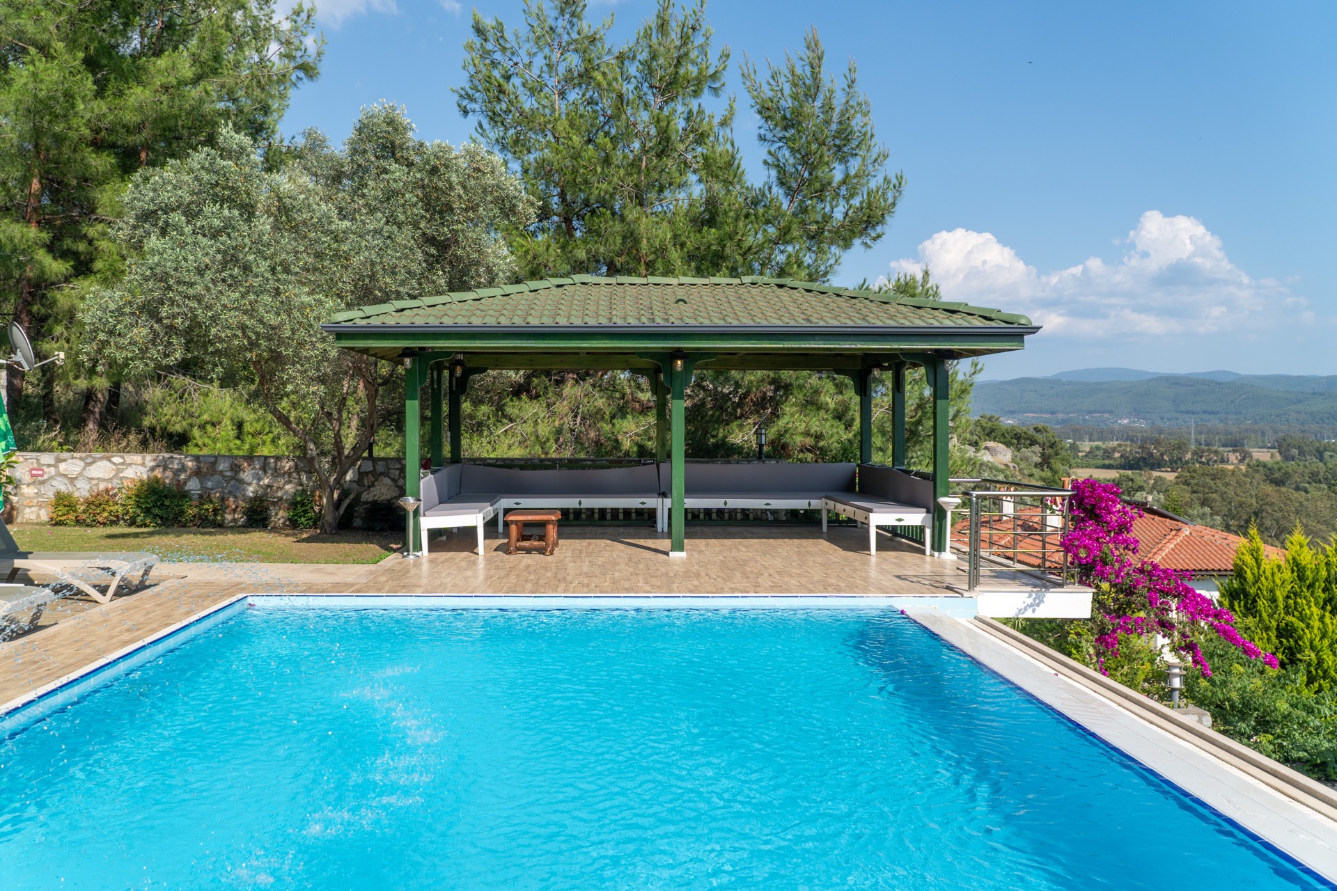 LU-IX Hotel & Suites genel görünüm 8